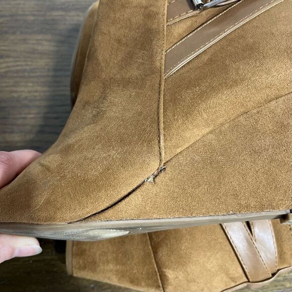 New Directions Faux Suede Trilly Wedge Ankle Boots Size 10 Women’s Brown / Tan - Picture 7 of 15